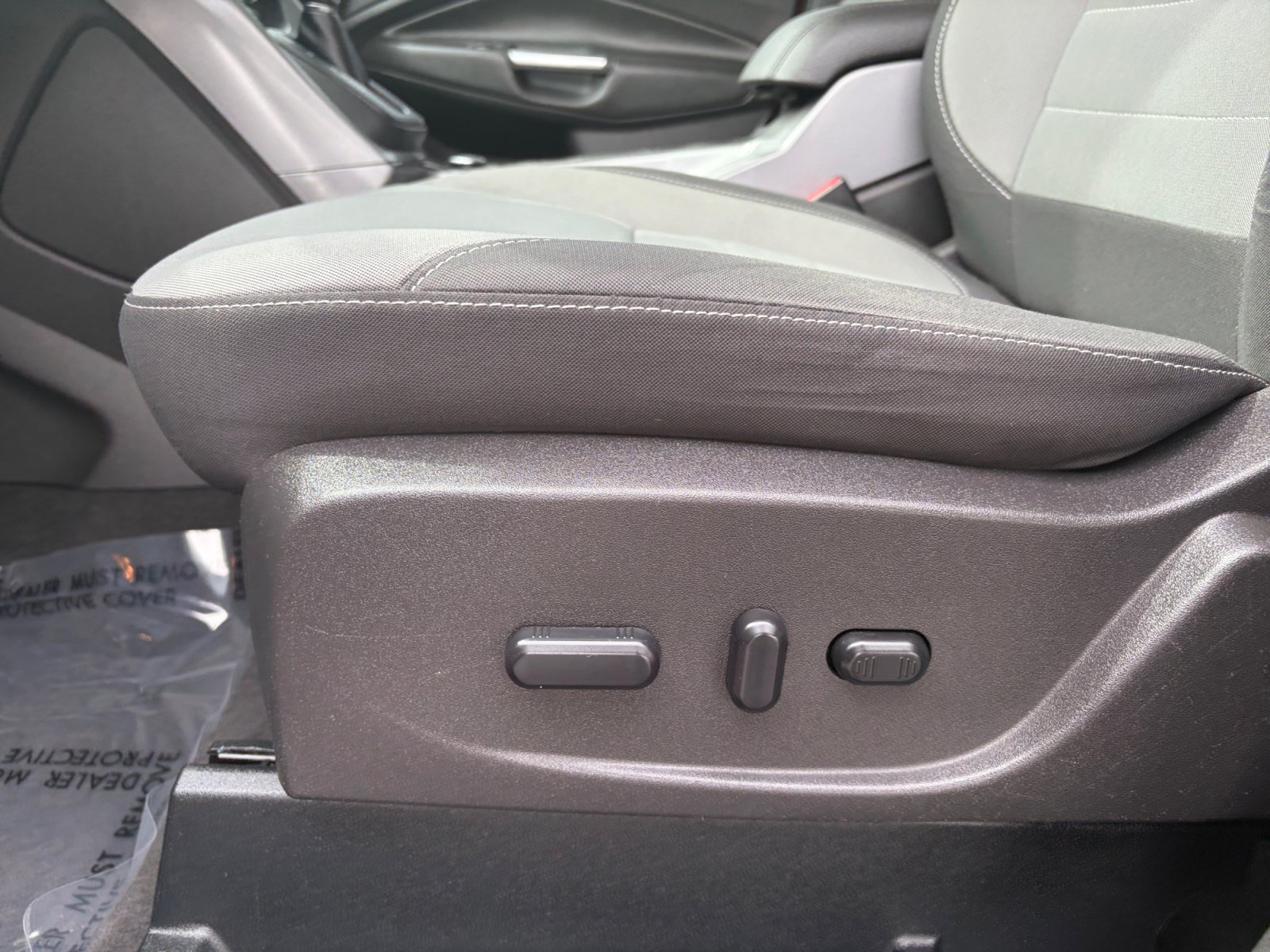 Used 2015 Ford Escape SE AWD/4WD image 15