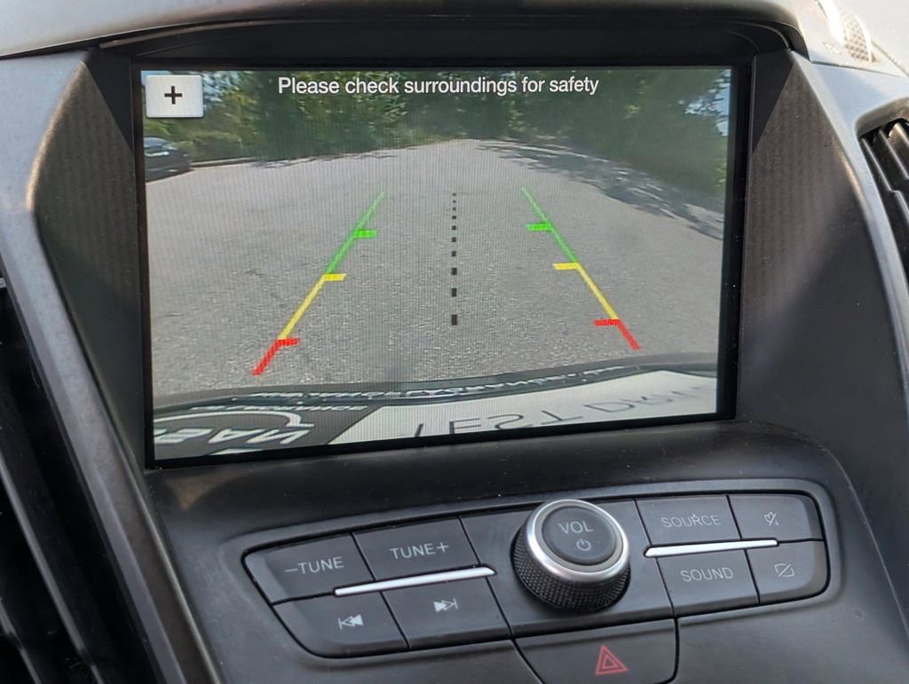 Used 2019 Ford Escape SE image 23