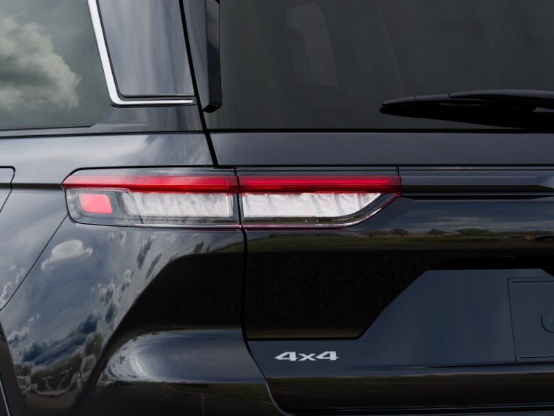 New 2025 Jeep Grand Cherokee Summit w/ Adv Protech Group IV image 9