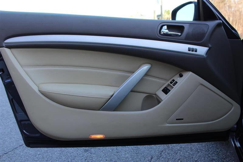 Used 2009 INFINITI G37 x Coupe w/ Premium Pkg image 13