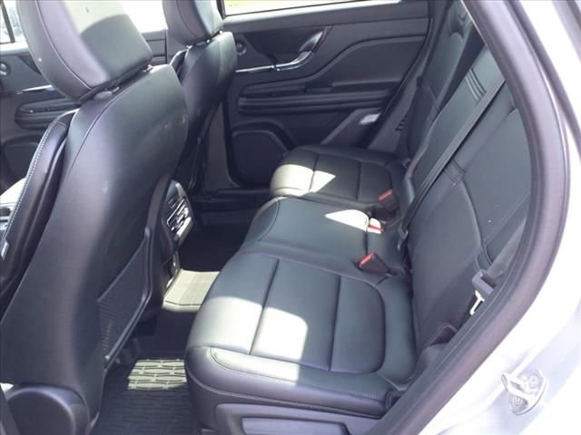 Used 2023 Lincoln Corsair Reserve w/ Equipment Group 202A image 12