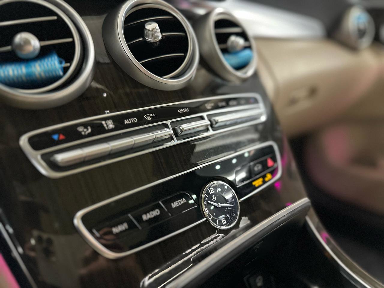 Used 2020 Mercedes-Benz C 300 Sedan w/ Premium Package image 21