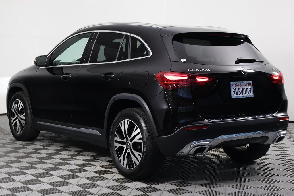 Certified 2026 Mercedes-Benz GLA 250 4MATIC image 6