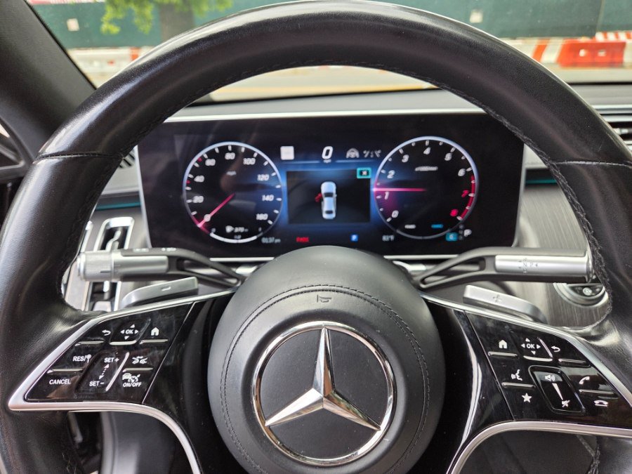 Used 2023 Mercedes-Benz S 500 4MATIC w/ AMG Line image 13