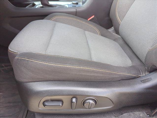 Used 2021 Chevrolet Traverse LT FWD image 14