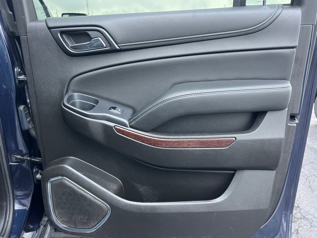 Used 2017 GMC Yukon XL SLT w/ Open Road Package image 18