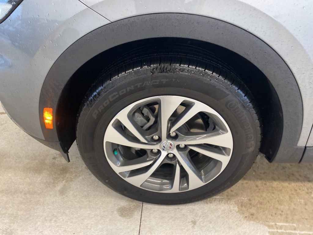 Used 2023 Buick Envision Essence image 23