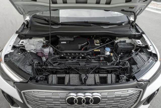 Used 2022 Audi Q4 e-tron Premium Plus image 16