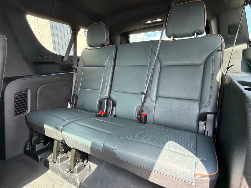 Used 2026 GMC Yukon XL AT4 w/ AT4 Premium Package AWD/4WD image 23