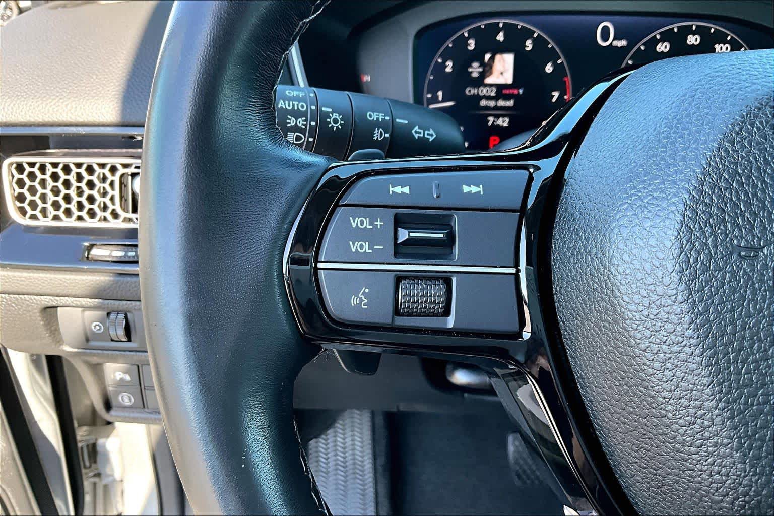 Used 2023 Honda Civic Touring image 21