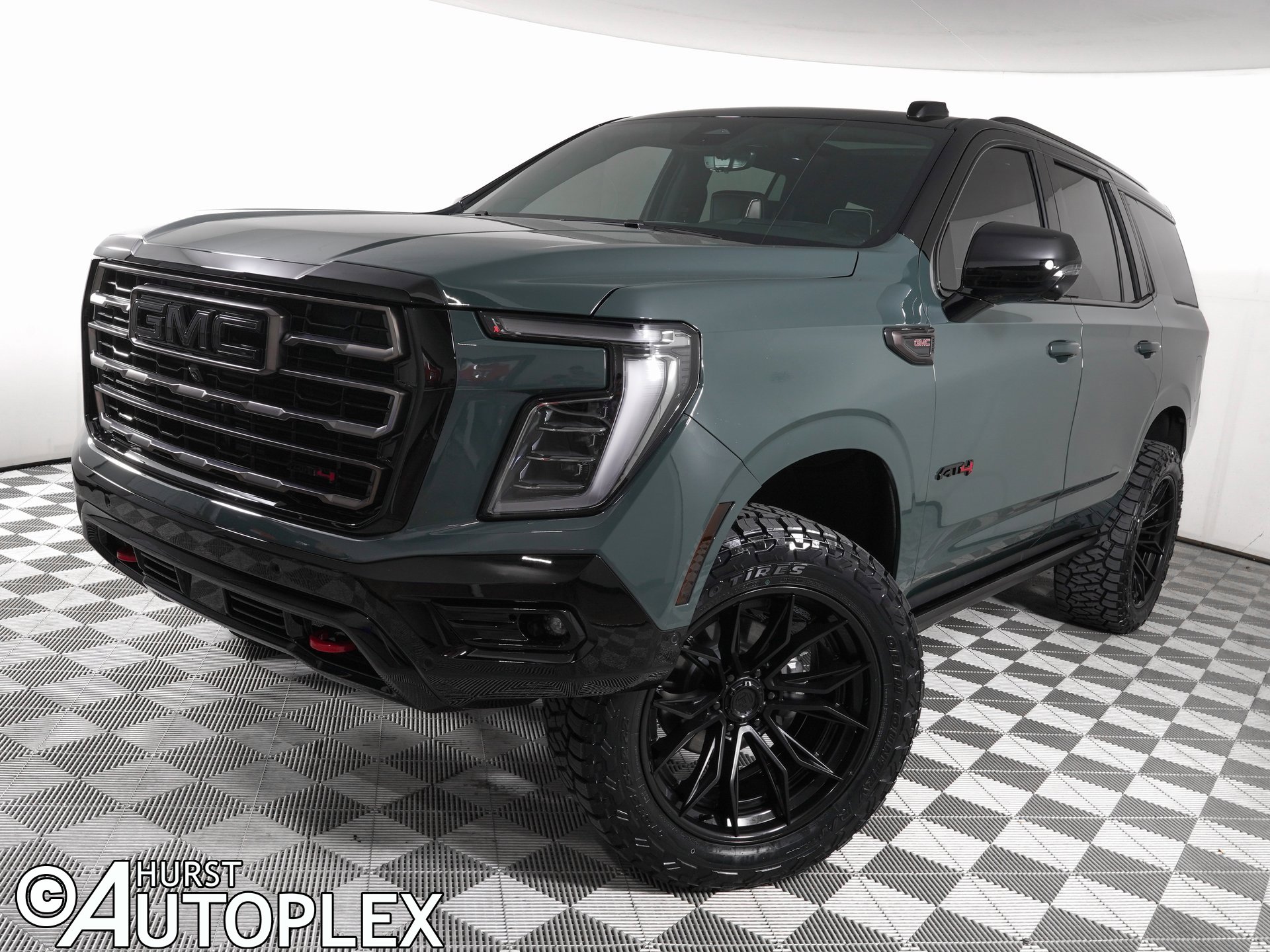 Used 2026 GMC Yukon AT4 Ultimate w/ LPO, Floor Liner Package image 1