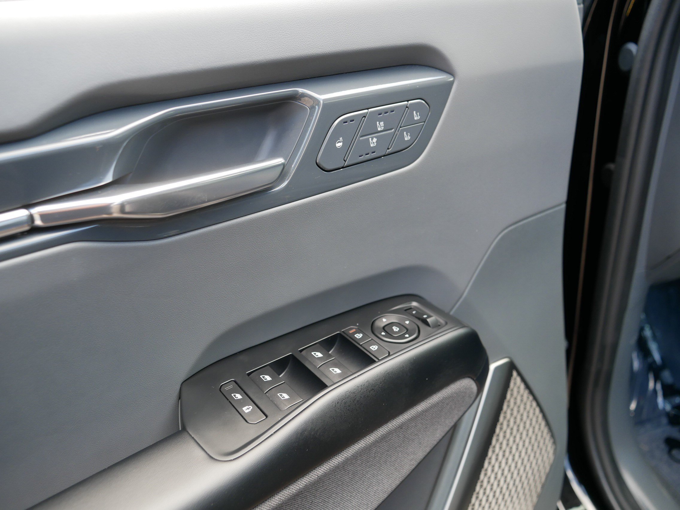 Certified 2024 Kia EV9 Land AWD/4WD image 19