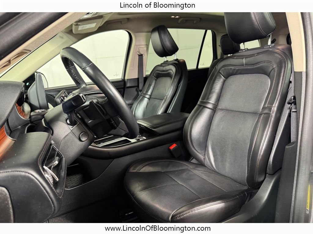 Used 2023 Lincoln Aviator Reserve w/ Elements Package Plus AWD/4WD image 16