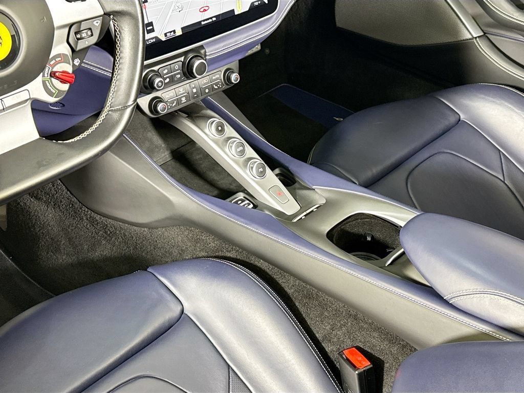 Used 2019 Ferrari Portofino RWD image 16