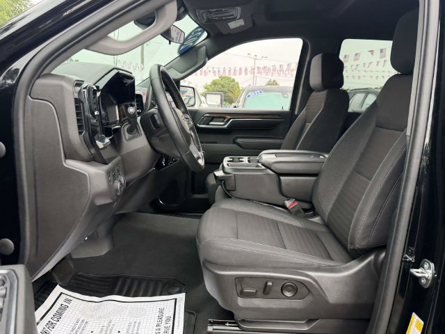 Certified 2023 Chevrolet Silverado 1500 RST w/ Z71 Off-Road Package AWD/4WD image 22
