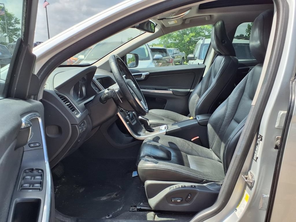 Used 2014 Volvo XC60 T6 AWD/4WD image 13