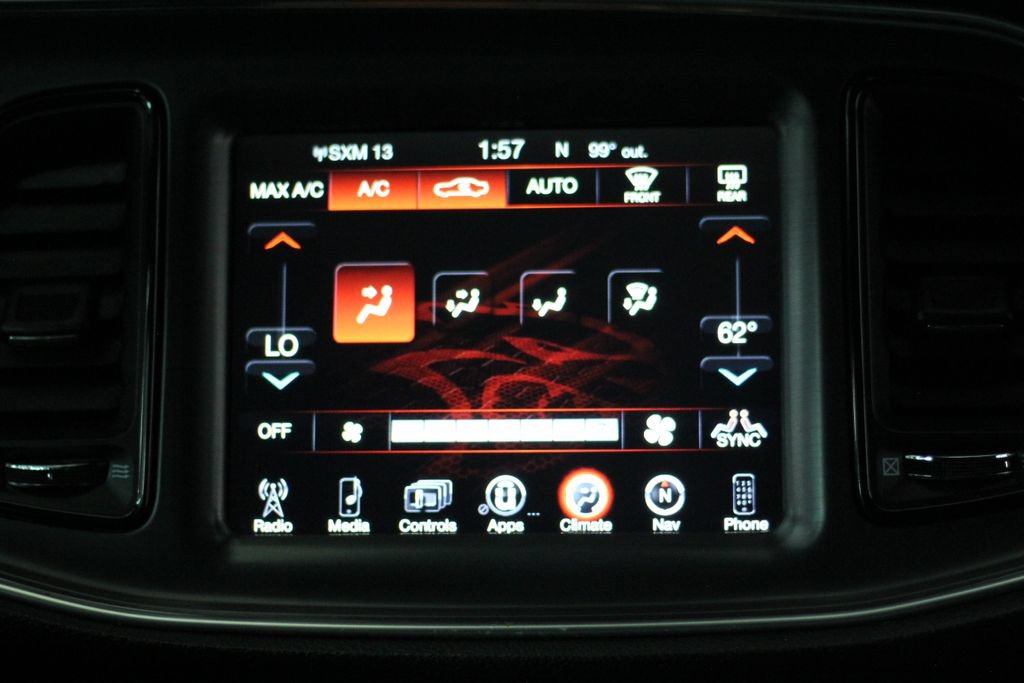 Used 2016 Dodge Challenger R/T w/ Driver Convenience Group RWD image 21