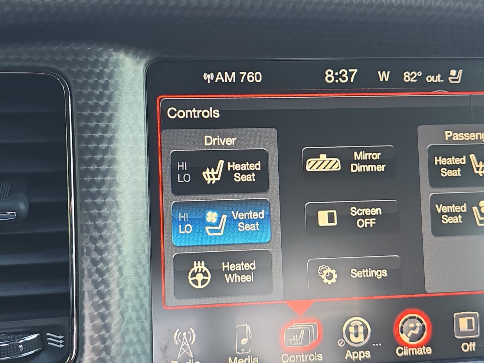 Used 2016 Dodge Charger SRT Hellcat w/ Harman/Kardon Audio Group RWD image 23
