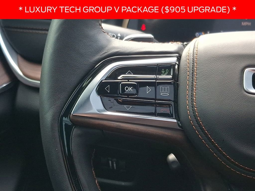 Used 2025 Jeep Grand Cherokee Summit w/ Obsidian Package image 23