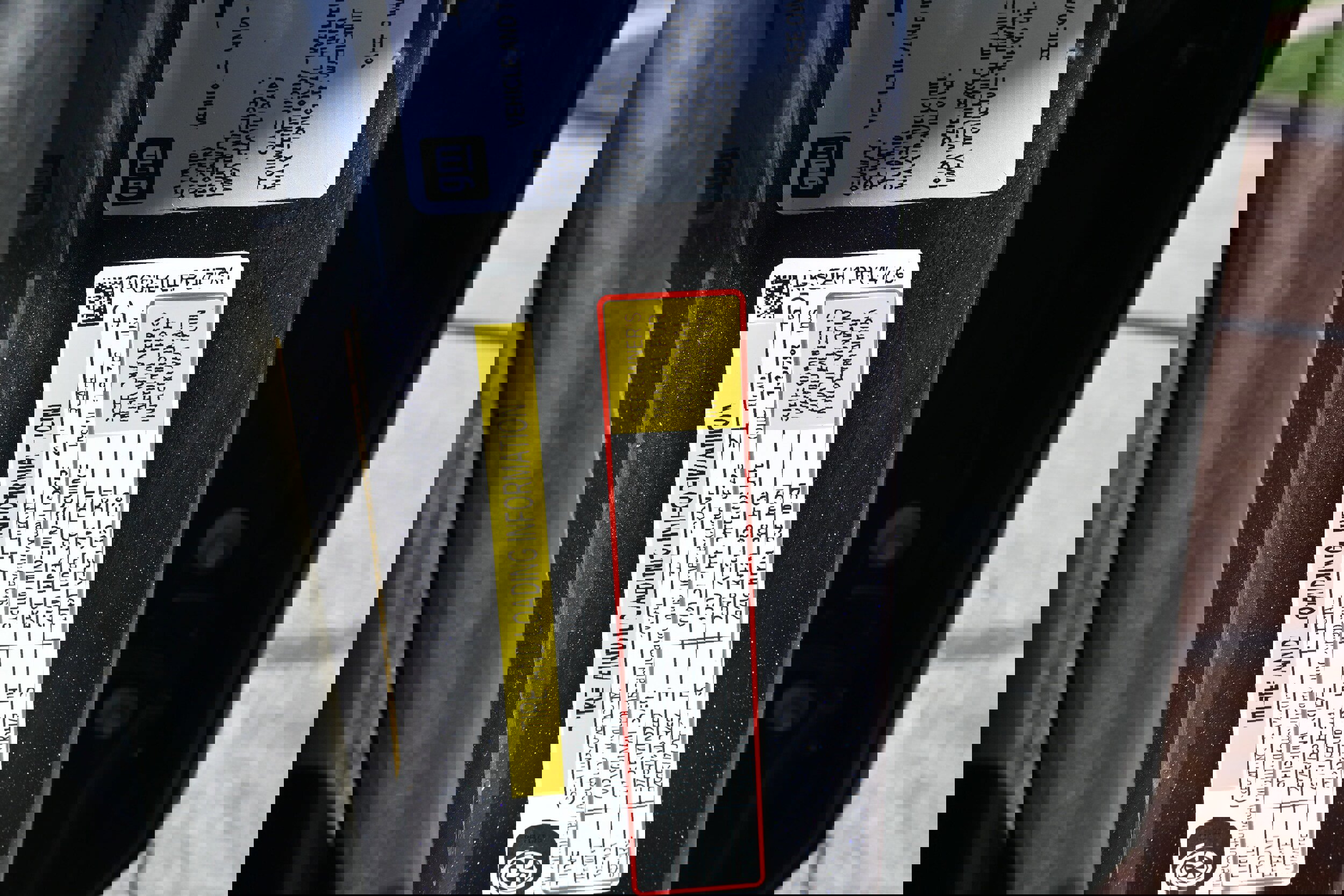 Used 2023 GMC Yukon Denali Ultimate image 21