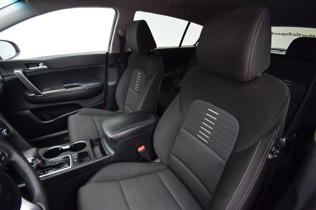 Used 2018 Kia Sportage LX image 17