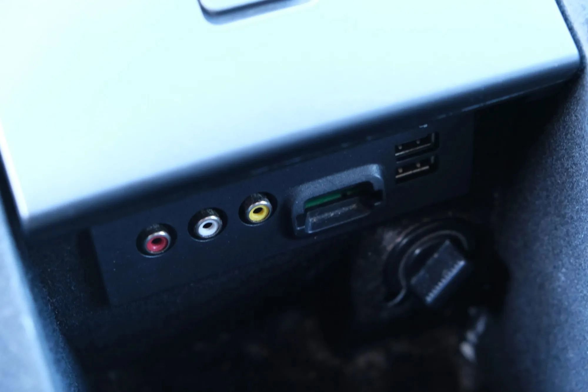 Used 2013 Ford Taurus SEL image 32