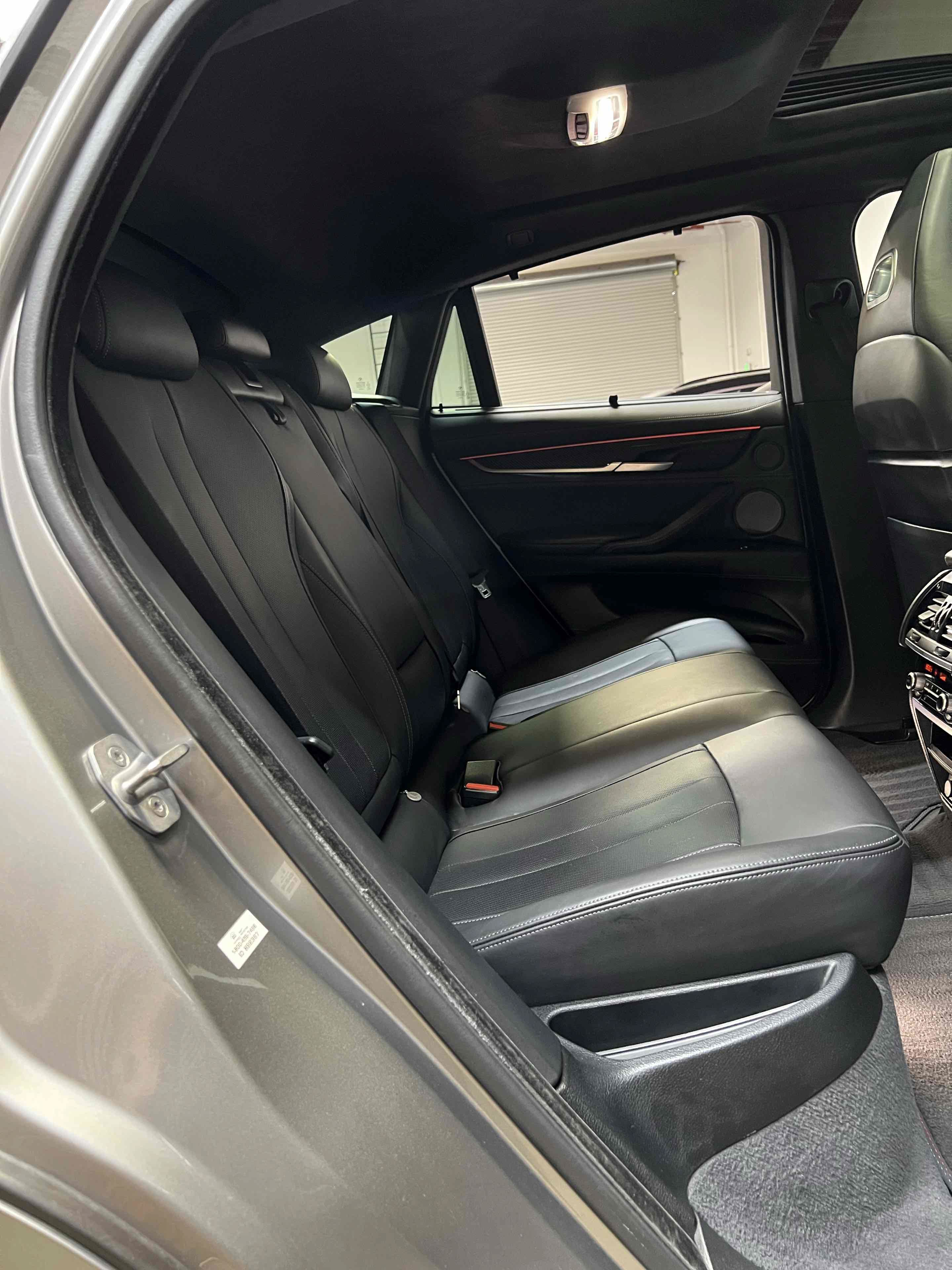 Used 2017 BMW X6 M AWD/4WD image 27