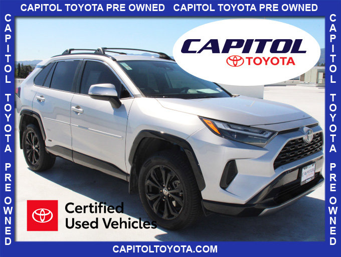 Certified 2022 Toyota RAV4 SE image 1
