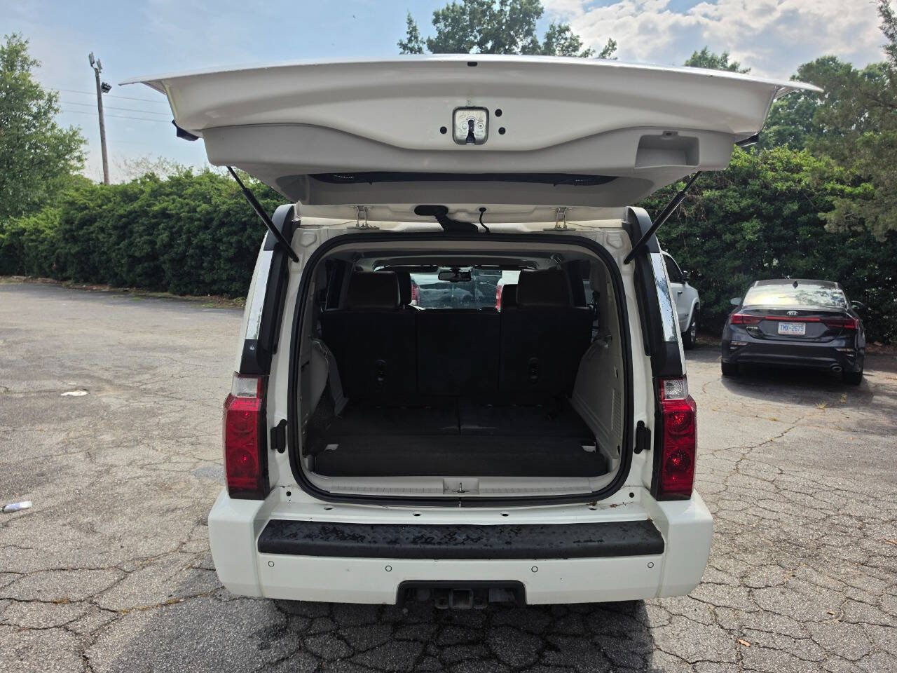 Used 2006 Jeep Commander Limited RWD image 19