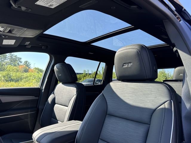 New 2026 Buick Enclave Sport Touring w/ Power Package image 19