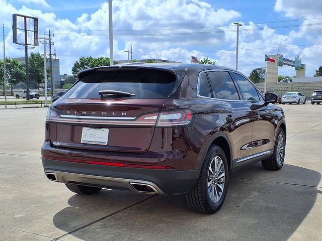 Certified 2022 Lincoln Nautilus Reserve w/ Luxury Package image 2