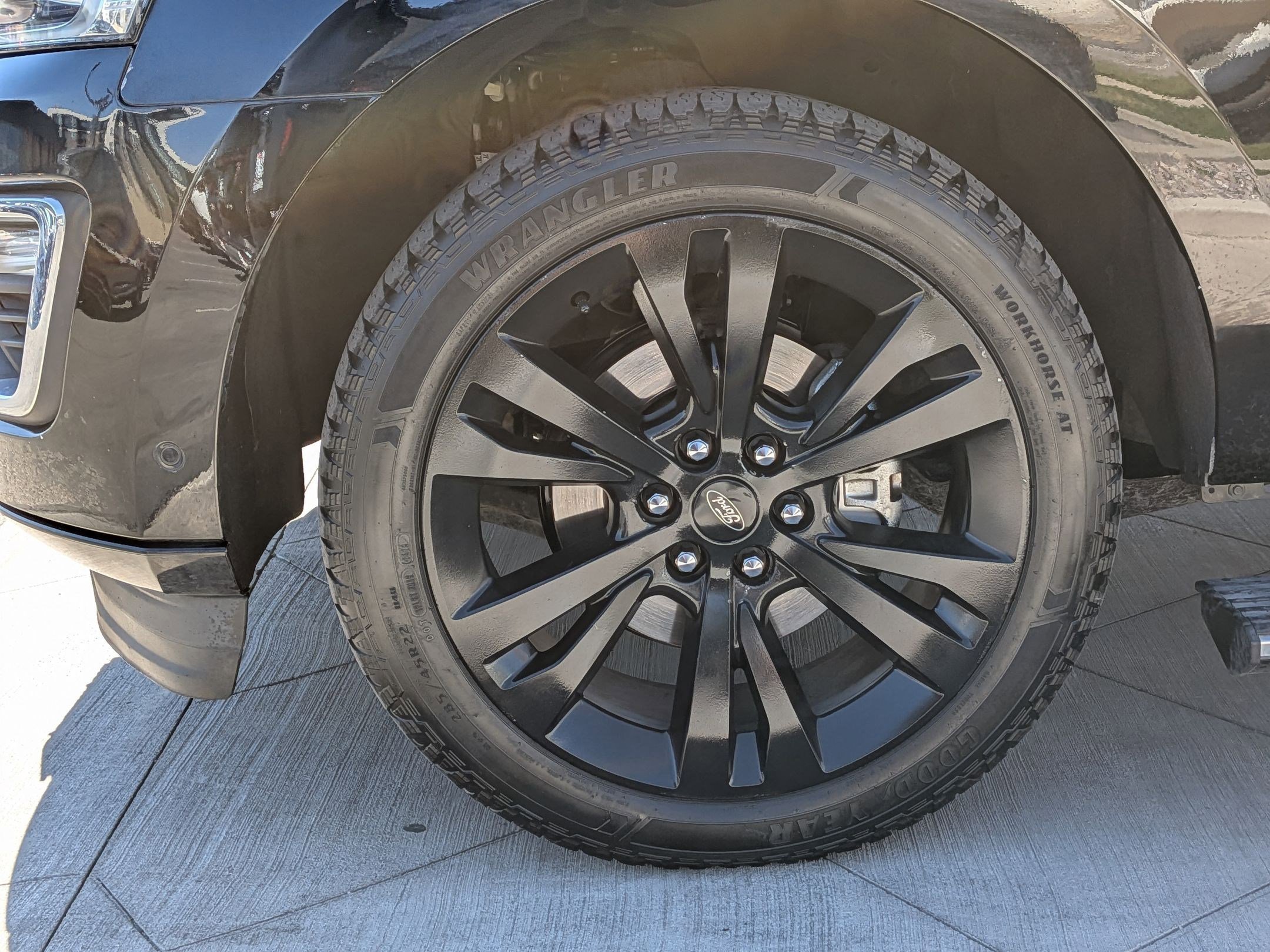 Used 2020 Ford Expedition Platinum image 12