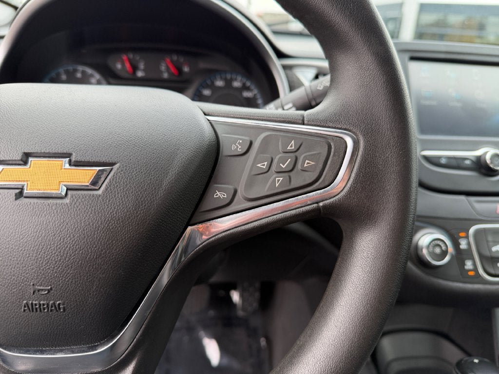 Used 2017 Chevrolet Malibu LS FWD image 16