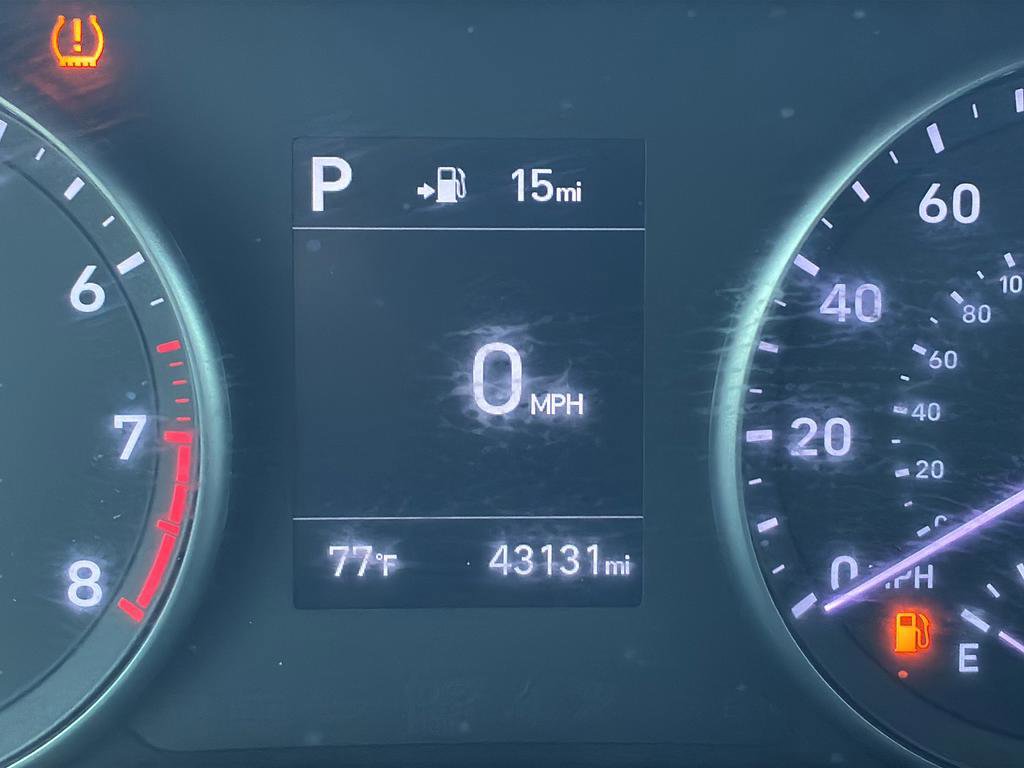 Used 2020 Hyundai Elantra GT image 32