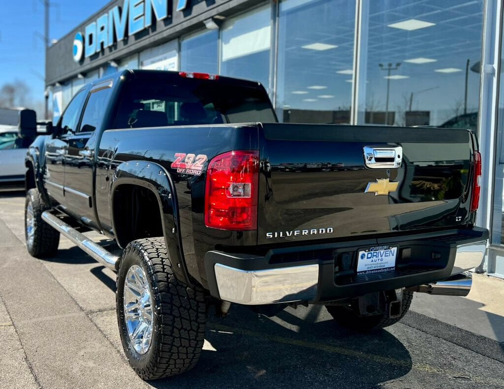 Used 2014 Chevrolet Silverado 2500 LT w/ Z71 Appearance Package AWD/4WD image 3