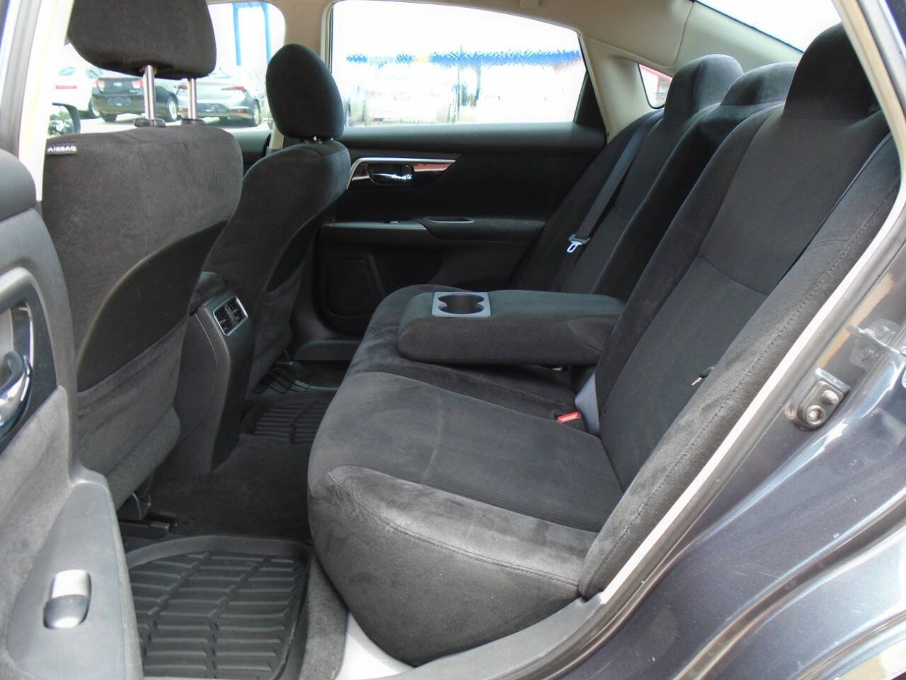 Used 2013 Nissan Altima 2.5 SV FWD image 10