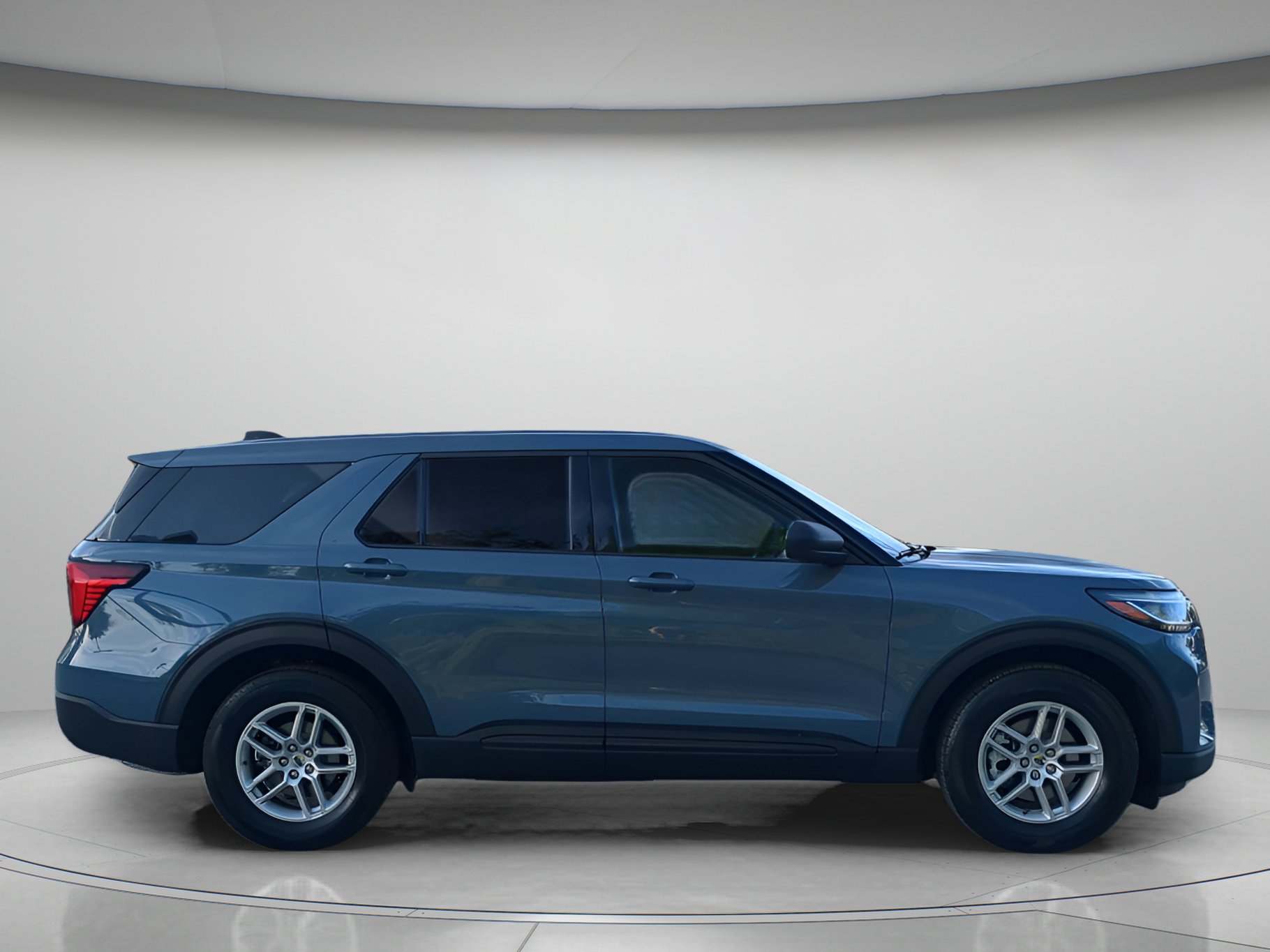 New 2026 Ford Explorer Active RWD image 42