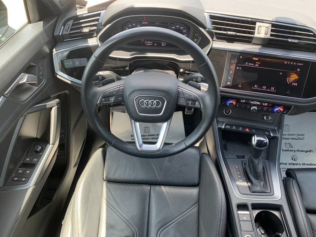 Used 2024 Audi Q3 2.0T Premium Plus AWD/4WD image 17