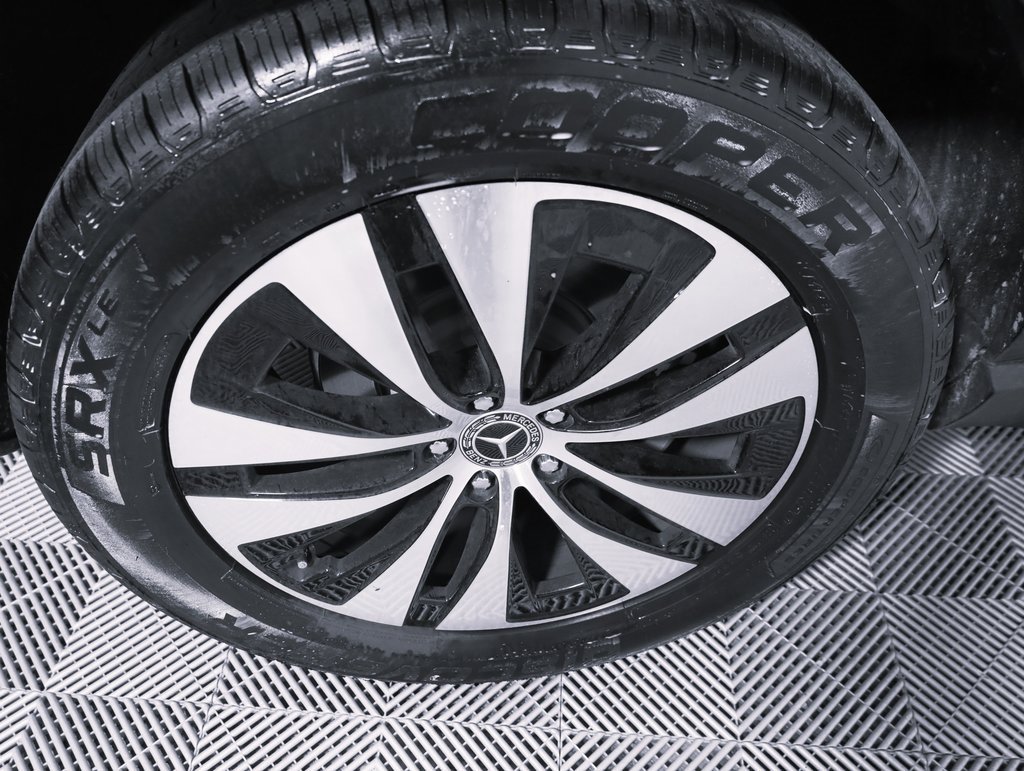 Used 2025 Mercedes-Benz GLE 350 4MATIC image 7