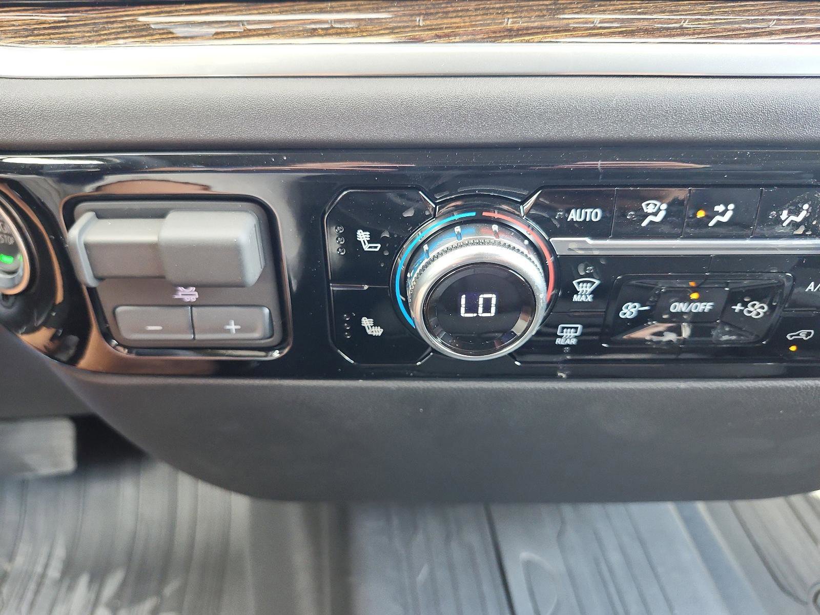 New 2026 GMC Sierra 1500 Elevation image 16