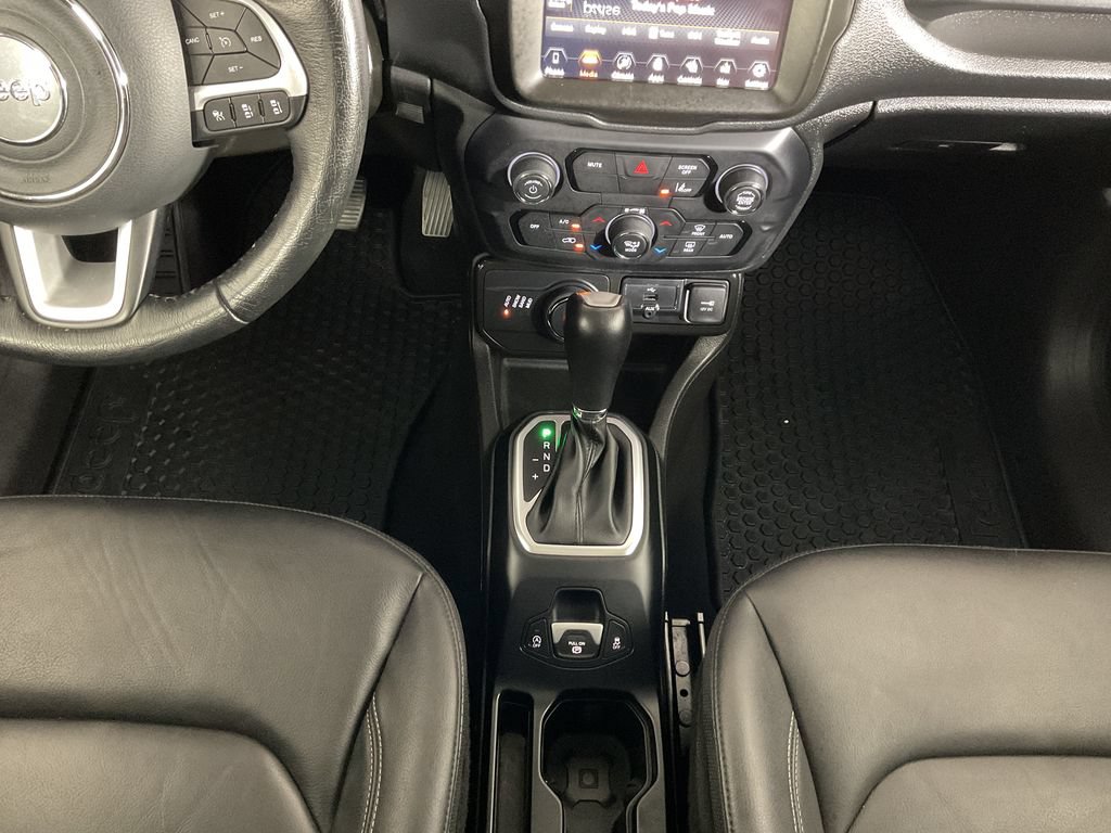 Used 2023 Jeep Renegade Limited w/ Sun/Sound Group AWD/4WD image 14