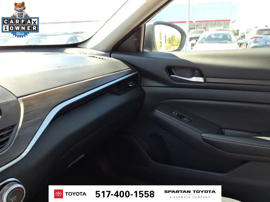 Used 2024 Nissan Altima 2.5 SV AWD/4WD image 23