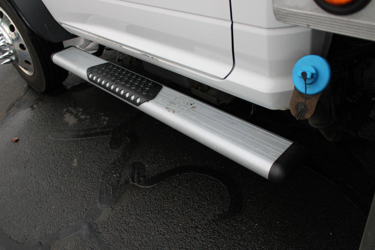 Used 2012 RAM 5500 SLT RWD image 14
