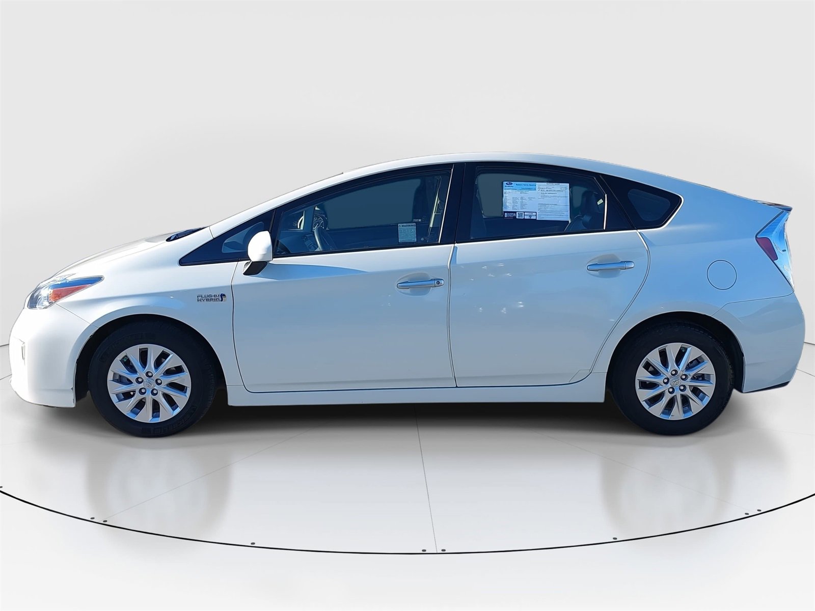 Used 2015 Toyota Prius Prime Advanced image 4