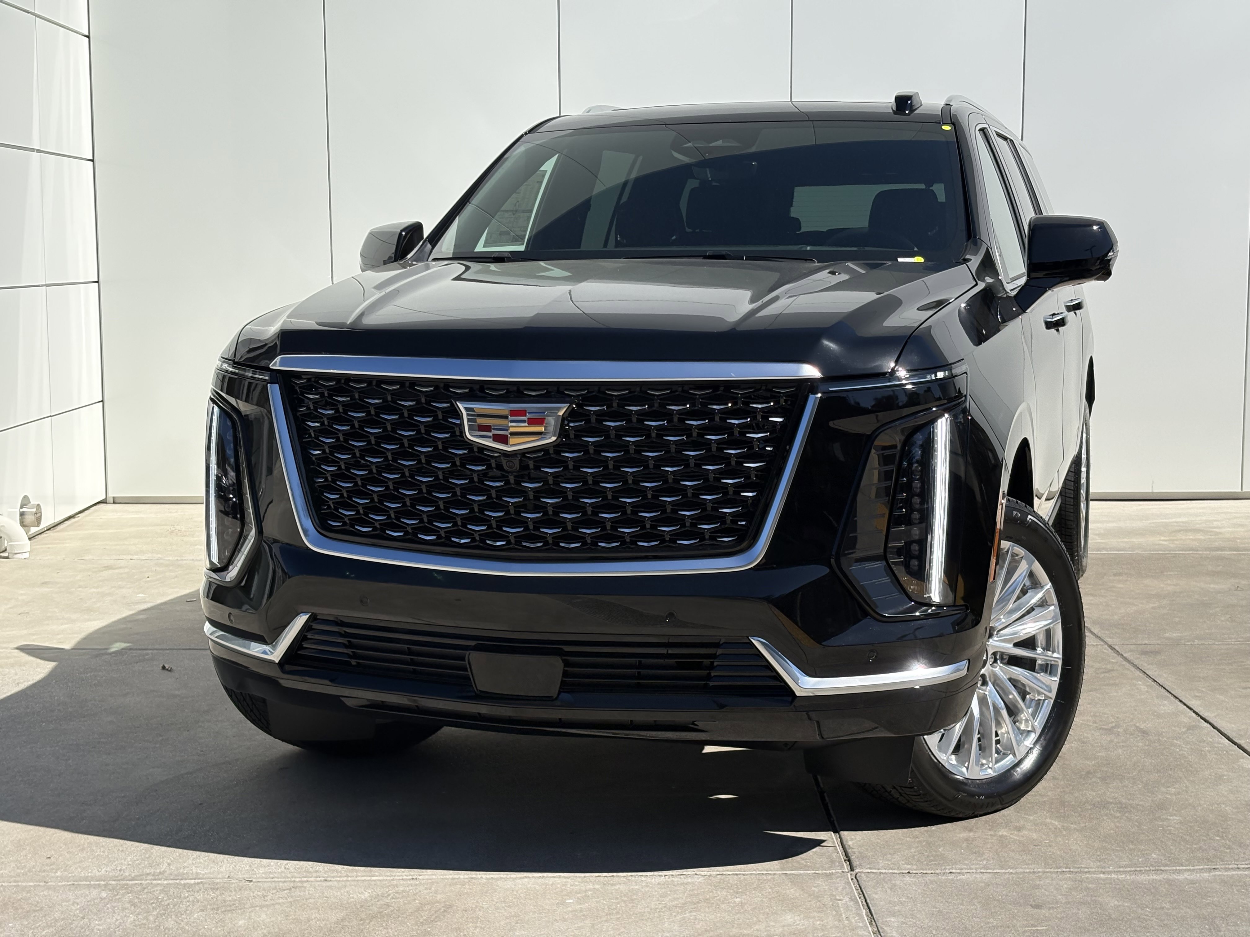 New 2026 Cadillac Escalade ESV Luxury image 1