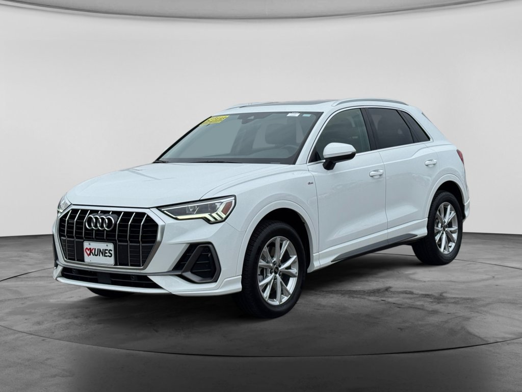 Used 2025 Audi Q3 2.0T Premium AWD/4WD image 3