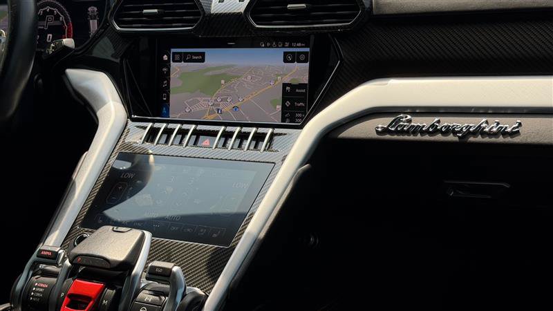 Used 2020 Lamborghini Urus AWD/4WD image 51