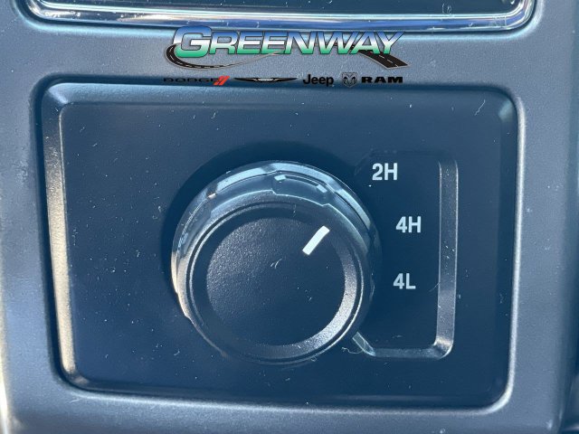Used 2018 Ford F150 XLT w/ Equipment Group 302A Luxury AWD/4WD image 26