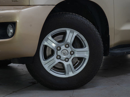Used 2012 Toyota Sequoia SR5 AWD/4WD image 27