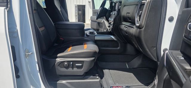Used 2023 GMC Sierra 2500 AT4 w/ AT4 Premium Plus Package AWD/4WD image 16